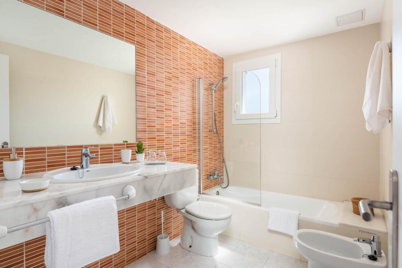 Rimar 6, 2 Bedroom Apartment, Cap D'Artrutx Кала-ен-Бош Екстер'єр фото